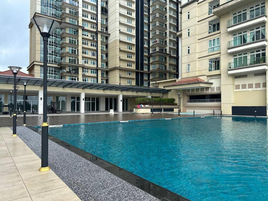 A.R Homestay Riverine Condominium Kuching Eksteriør billede